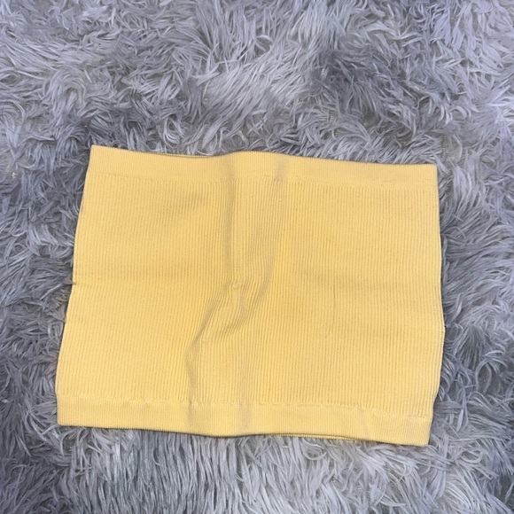 CROP TOP BUNDLE 🚨SEND OFFERS🚨 - Picture 7 of 12